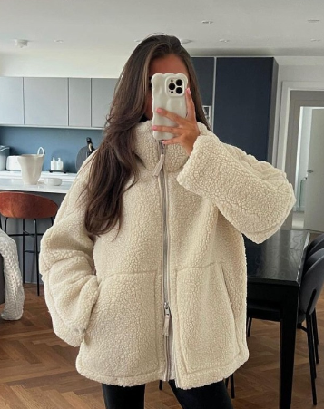 Veste en Polaire Duveteuse Comfy Teddy (Article Unique)